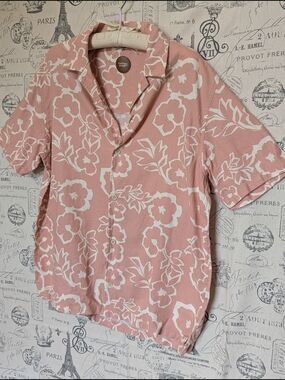 Common People Hugo Print Coral Floral Short-Sleeve Button-Down Shirt Men’s Large